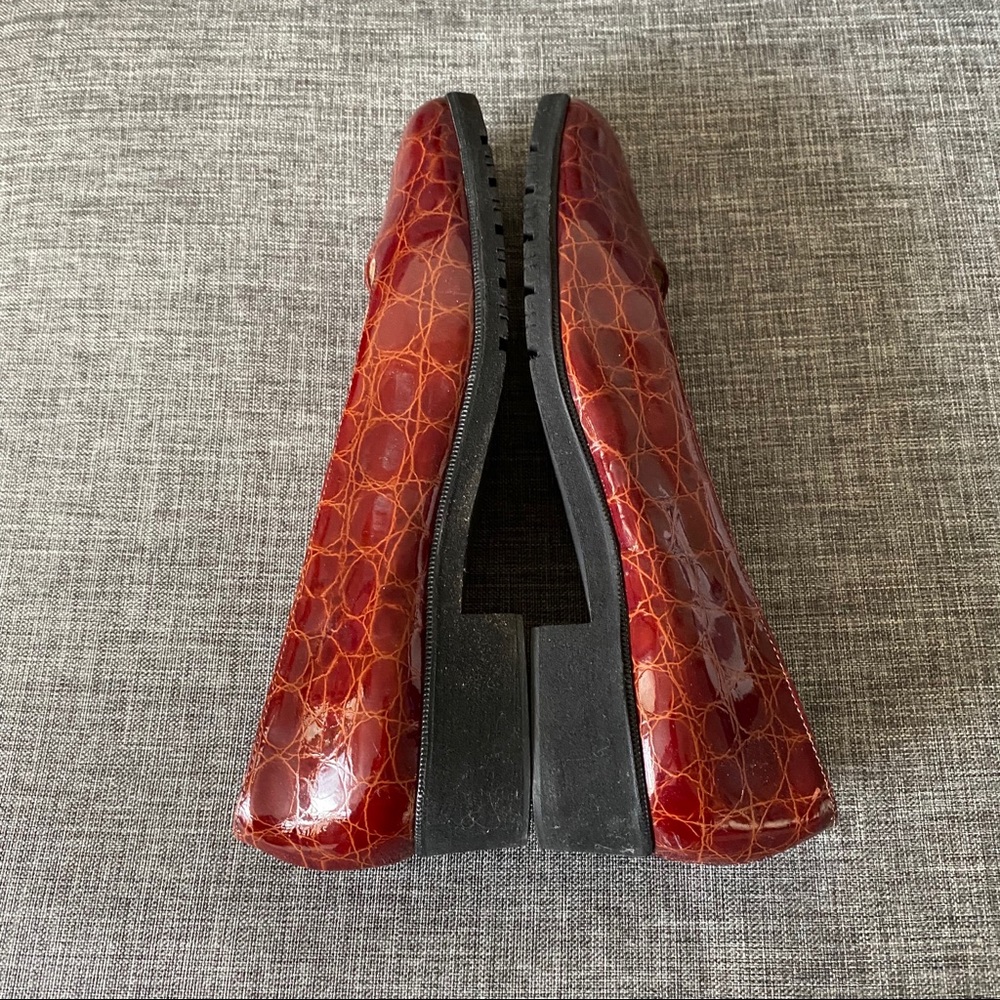 SALVATORE FERRAGAMO PUMPS - Picture 5 of 10